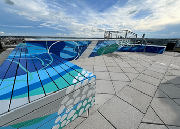 Rooftop pool & deck